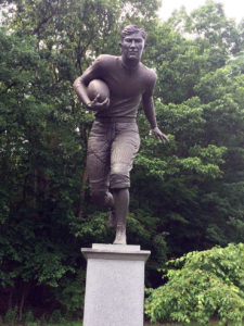 Statue of Olympic champion Jim Thorpe by Eupora sculptor. Photo by Nancy Jacobs